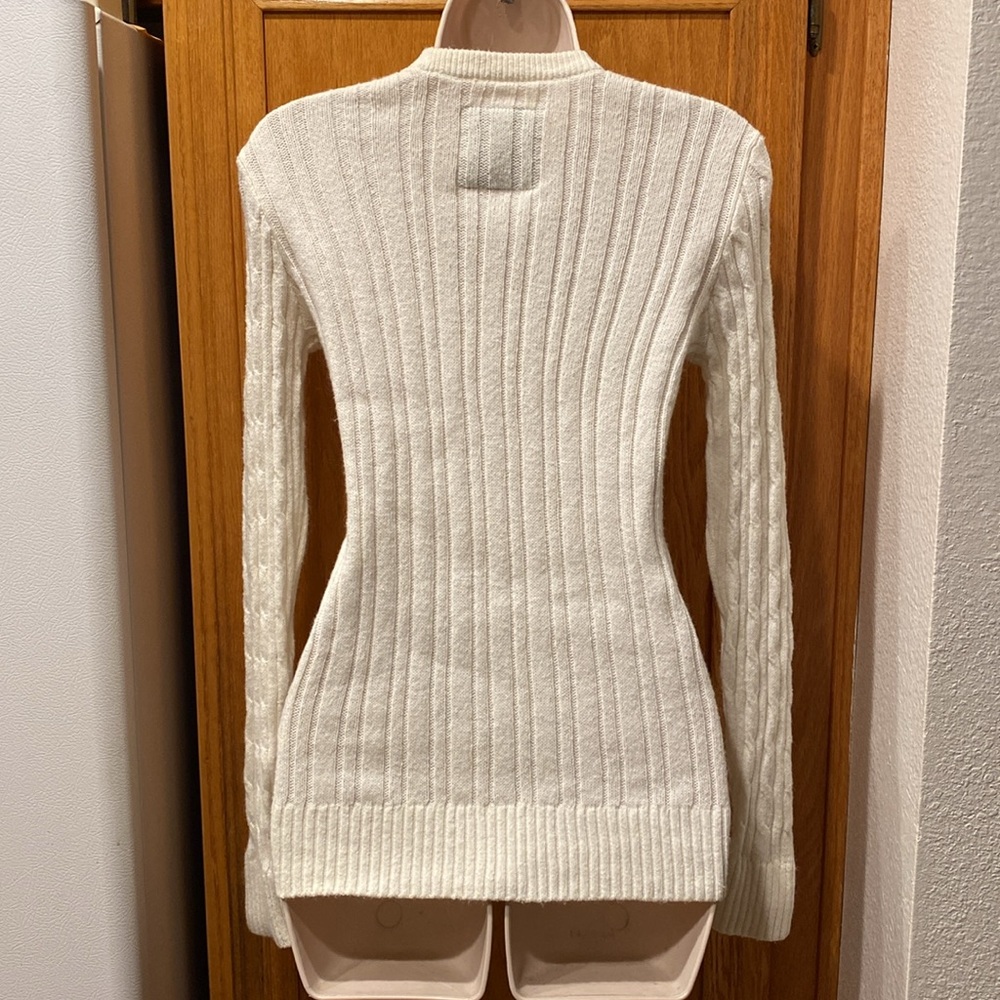 Abercrombie Kids Cream Cable Knit V Neck Button Front Sweater Cardigan Size XL - Picture 8 of 9